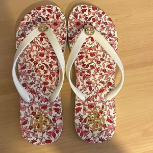 Tory Burch Flip flops